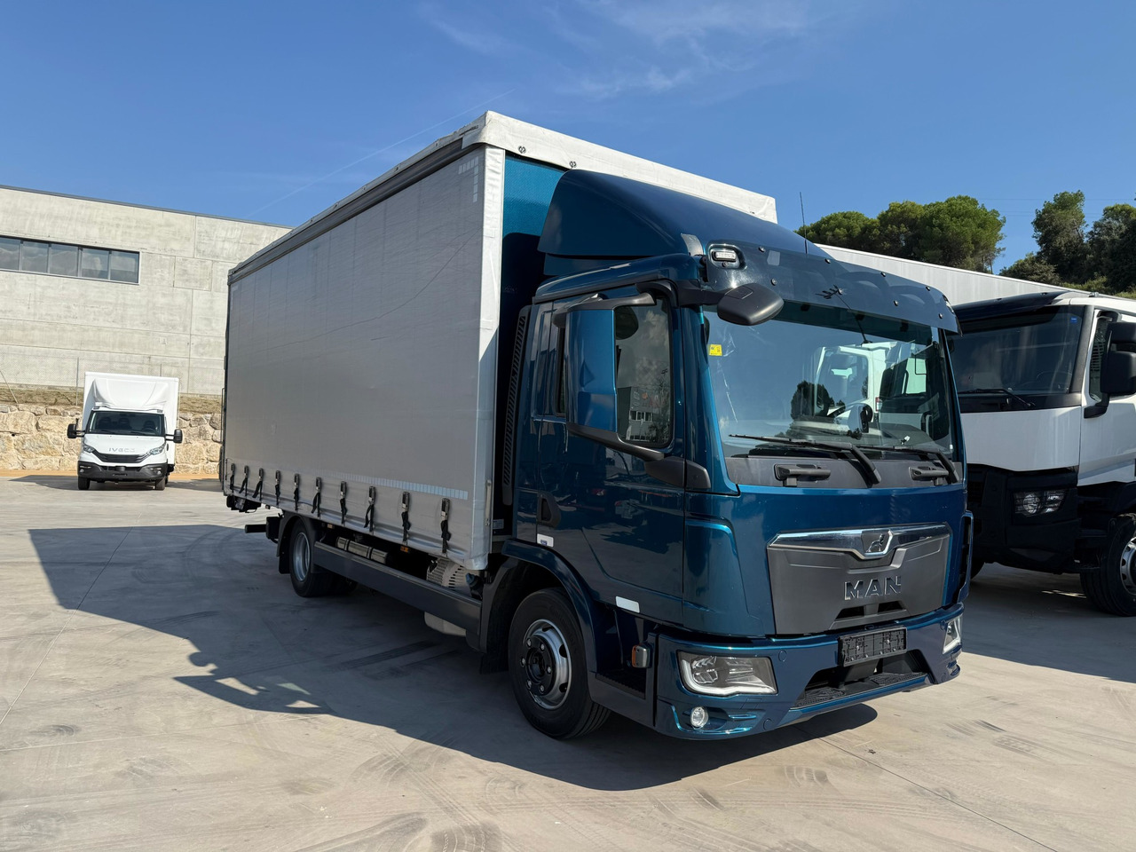 MAN 8.190 BL TGL E6 (Tauliner) - משאית וילונות צד: תמונה 2 MAN 8.190 BL TGL E6 (Tauliner) - משאית וילונות צד: תמונה 2