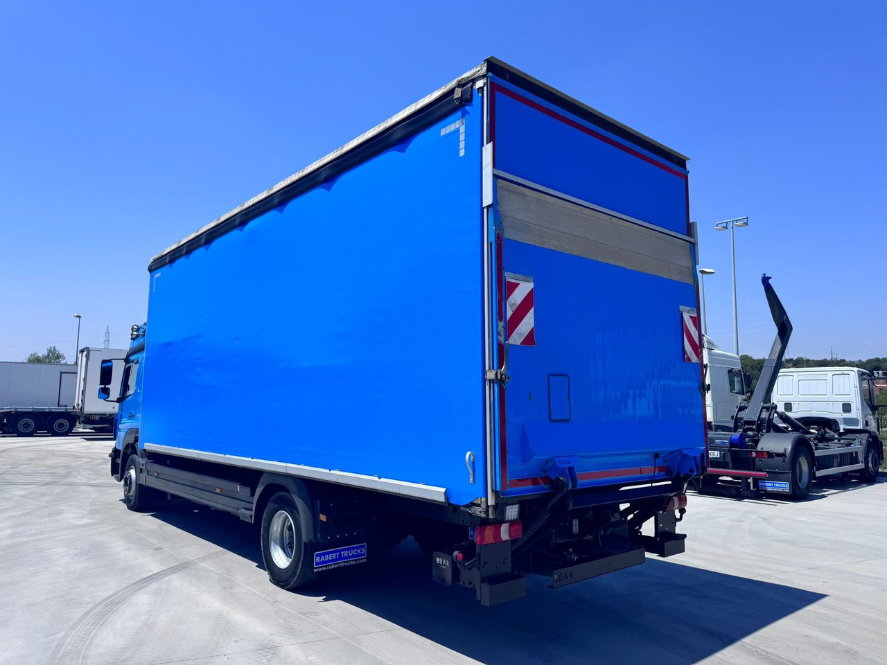 MERCEDES BENZ 13.30L Atego E6 (Tauliner) - משאית וילונות צד: תמונה 3 MERCEDES BENZ 13.30L Atego E6 (Tauliner) - משאית וילונות צד: תמונה 3