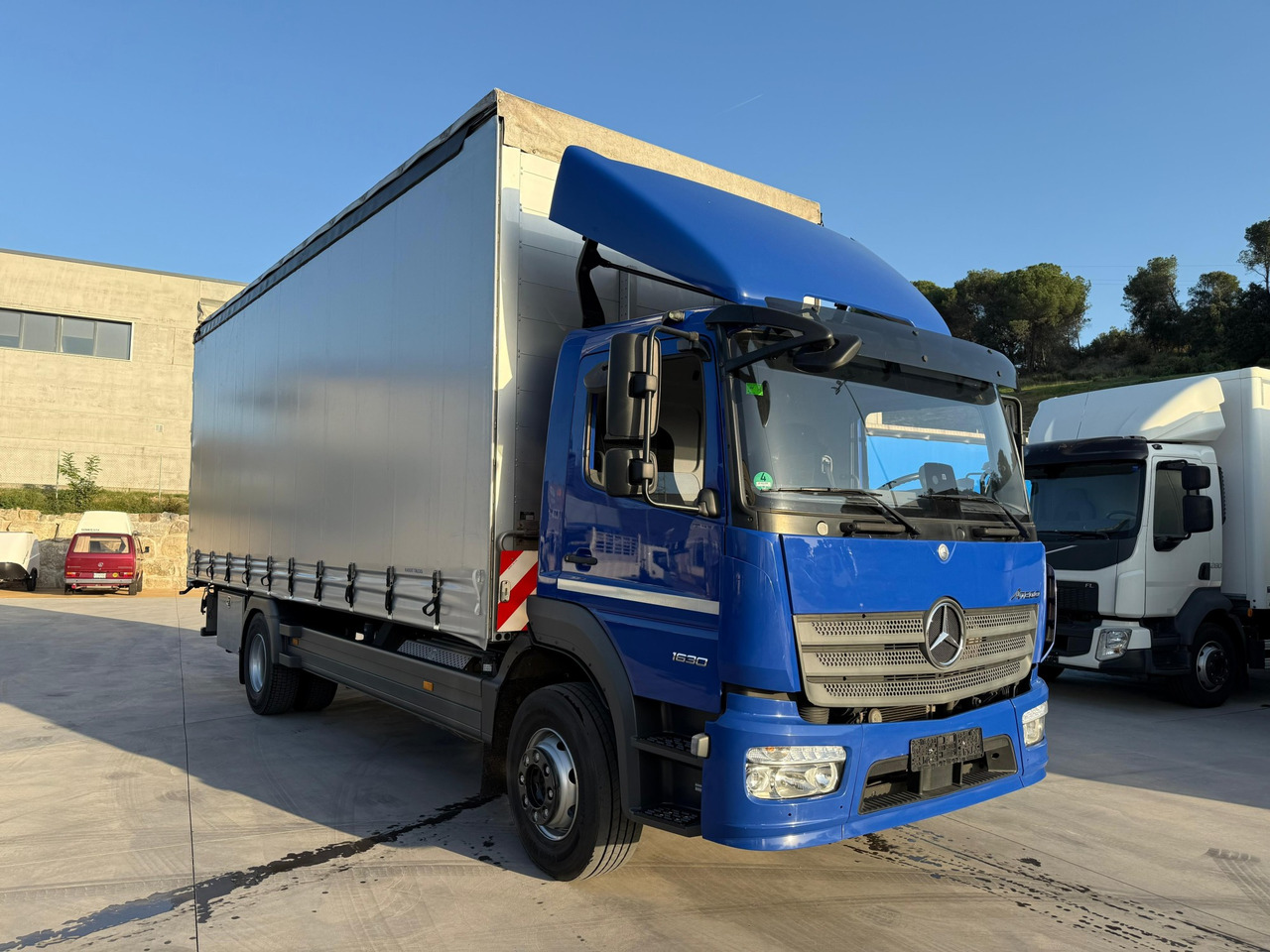 MERCEDES BENZ 16.30L Atego E6 (Tauliner) - משאית וילונות צד: תמונה 2 MERCEDES BENZ 16.30L Atego E6 (Tauliner) - משאית וילונות צד: תמונה 2
