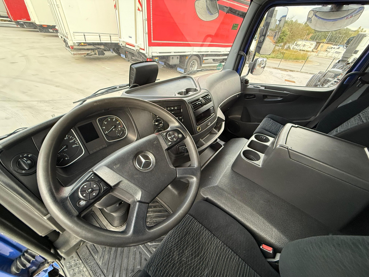 MERCEDES BENZ 16.30L Atego E6 (Tauliner) - משאית וילונות צד: תמונה 5 MERCEDES BENZ 16.30L Atego E6 (Tauliner) - משאית וילונות צד: תמונה 5