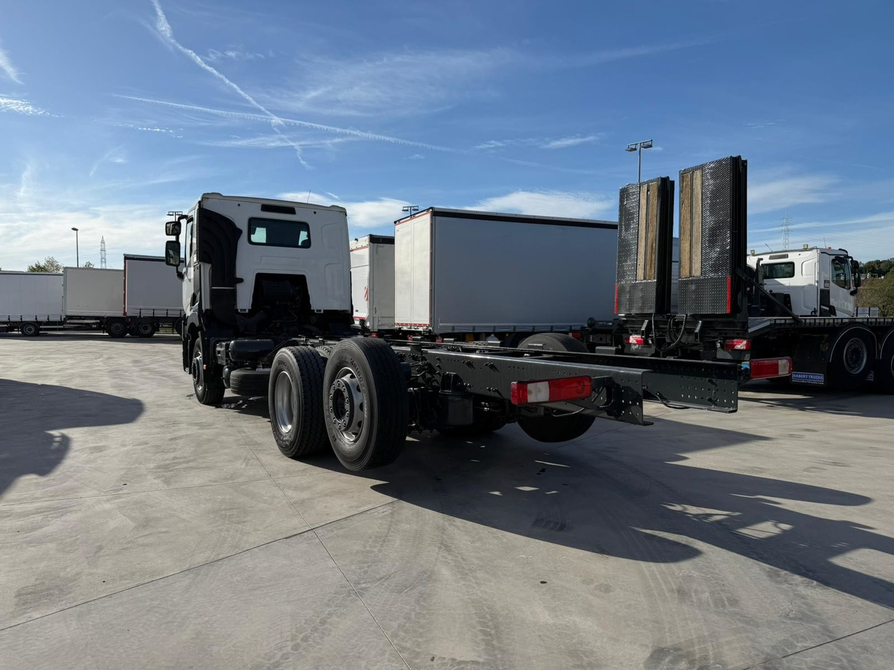 RENAULT C380.26 E6 (Chassis) - משאית עם שלדת תא: תמונה 4 RENAULT C380.26 E6 (Chassis) - משאית עם שלדת תא: תמונה 4