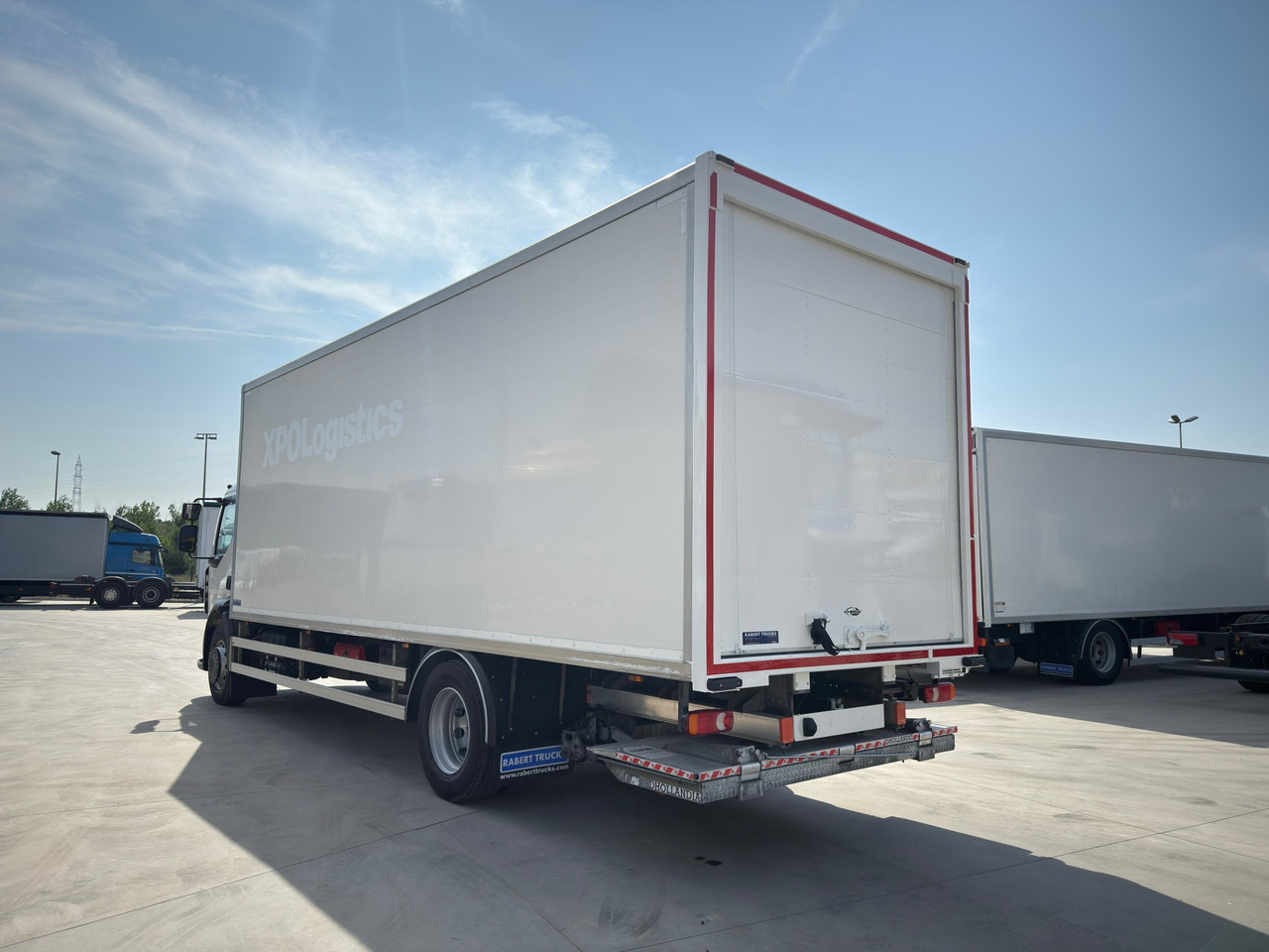 RENAULT D19 E6 (VAN) - משאית תיבה: תמונה 4 RENAULT D19 E6 (VAN) - משאית תיבה: תמונה 4