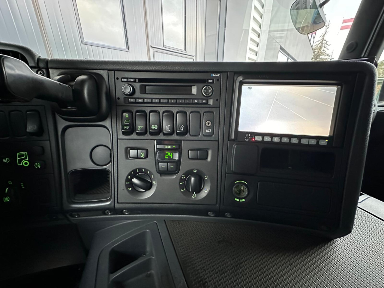 משאית עם שלדת תא SCANIA P 250 DB4x2MNA: תמונה 15