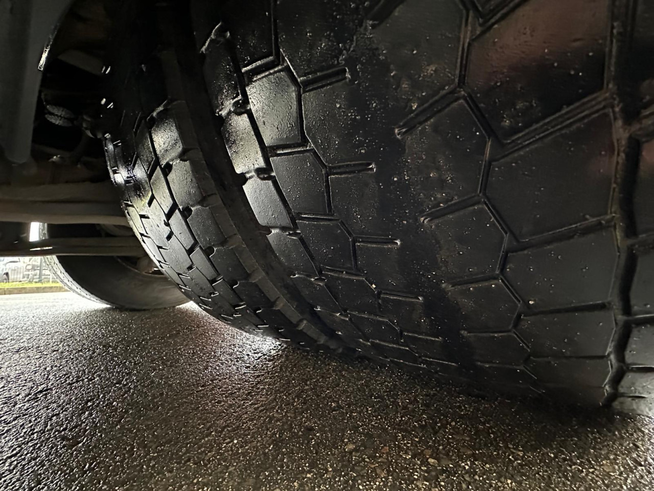 משאית עם שלדת תא SCANIA P 250 DB4x2MNA: תמונה 7