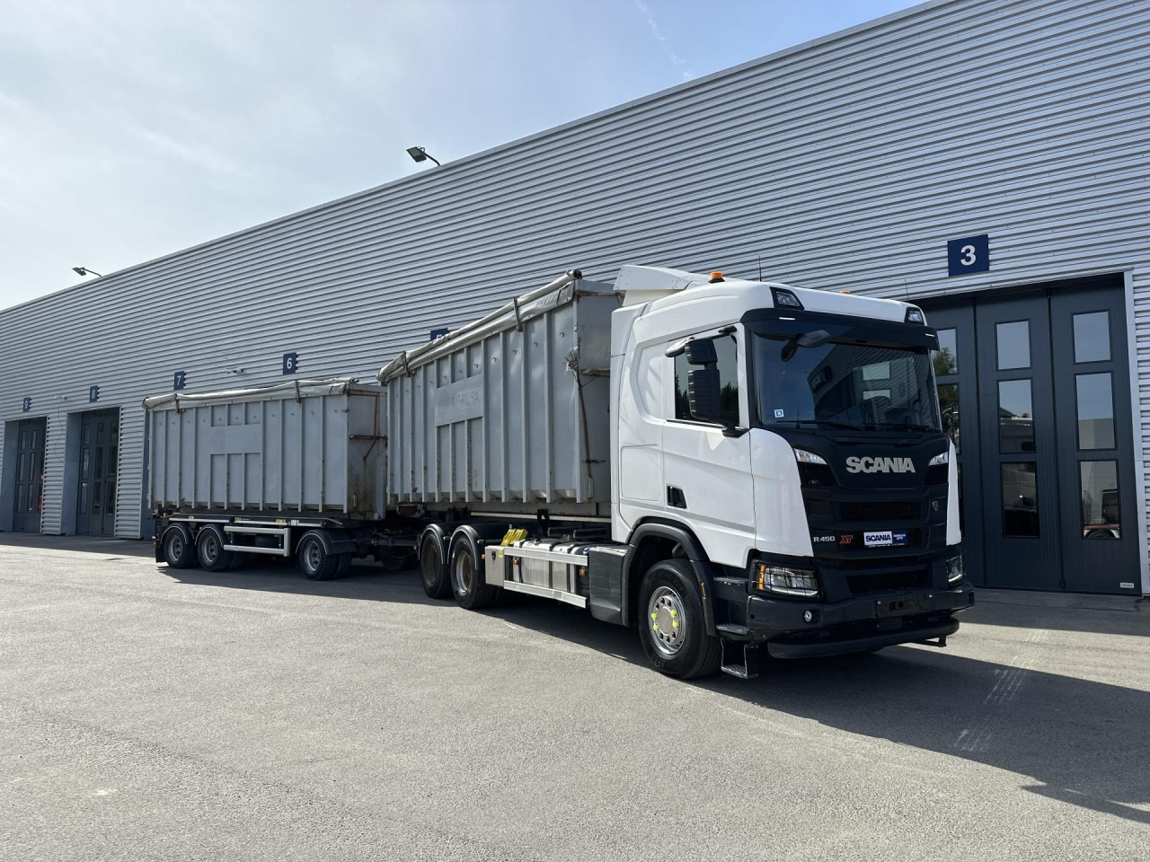 SCANIA R 450 B6x4HA - משאית עם שלדת תא: תמונה 1 SCANIA R 450 B6x4HA - משאית עם שלדת תא: תמונה 1