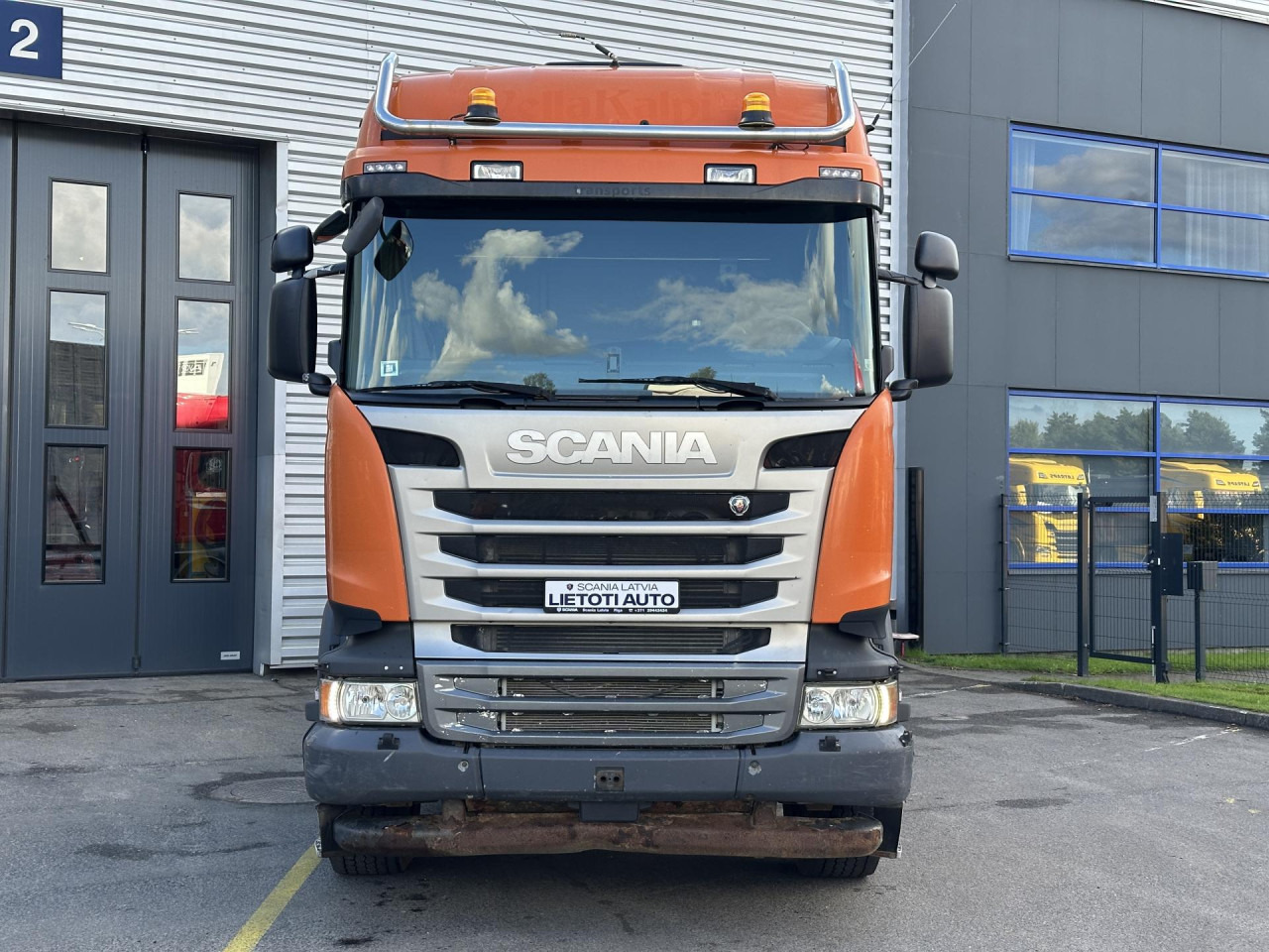 SCANIA R 450 CB6x4HHZ - משאית עם שלדת תא: תמונה 3 SCANIA R 450 CB6x4HHZ - משאית עם שלדת תא: תמונה 3