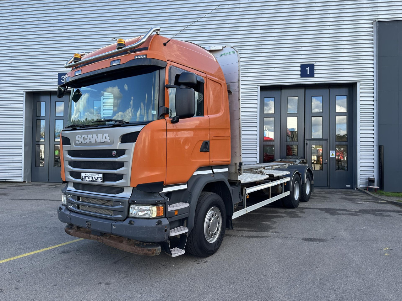 SCANIA R 450 CB6x4HHZ - משאית עם שלדת תא: תמונה 4 SCANIA R 450 CB6x4HHZ - משאית עם שלדת תא: תמונה 4