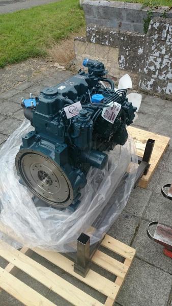 Kubota V3300 - מנוע עבור מכונת בנייה: תמונה 3 Kubota V3300 - מנוע עבור מכונת בנייה: תמונה 3