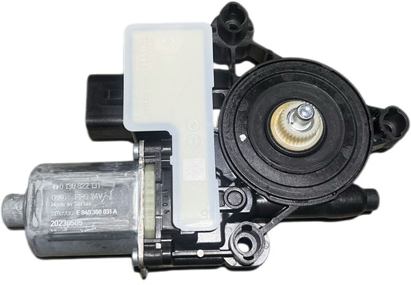 DAF XG - מנוע הרמת חלון: תמונה 3 DAF XG - מנוע הרמת חלון: תמונה 3