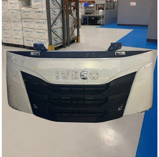 Iveco S-WAY 2022 fron bumper - פגוש: תמונה 1 Iveco S-WAY 2022 fron bumper - פגוש: תמונה 1