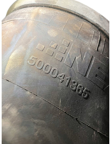 Iveco S-WAY - מתלה אוויר: תמונה 3 Iveco S-WAY - מתלה אוויר: תמונה 3