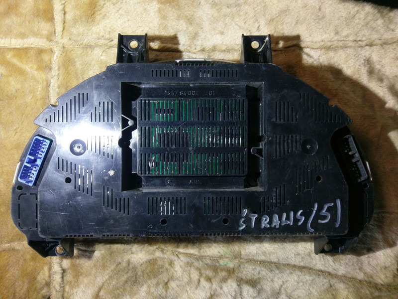 Iveco Siemens VDO Automative AG 1557.0001010002 - לוח מחוונים: תמונה 2 Iveco Siemens VDO Automative AG 1557.0001010002 - לוח מחוונים: תמונה 2