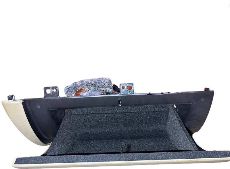 Jaguar XF250 - תא ופנים הרכב: תמונה 3 Jaguar XF250 - תא ופנים הרכב: תמונה 3