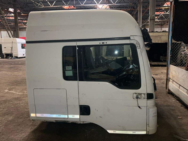 MAN TGM - תא ופנים הרכב: תמונה 2 MAN TGM - תא ופנים הרכב: תמונה 2