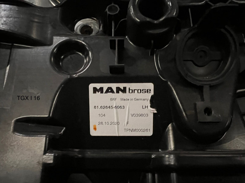 MAN - מנוע הרמת חלון: תמונה 3 MAN - מנוע הרמת חלון: תמונה 3