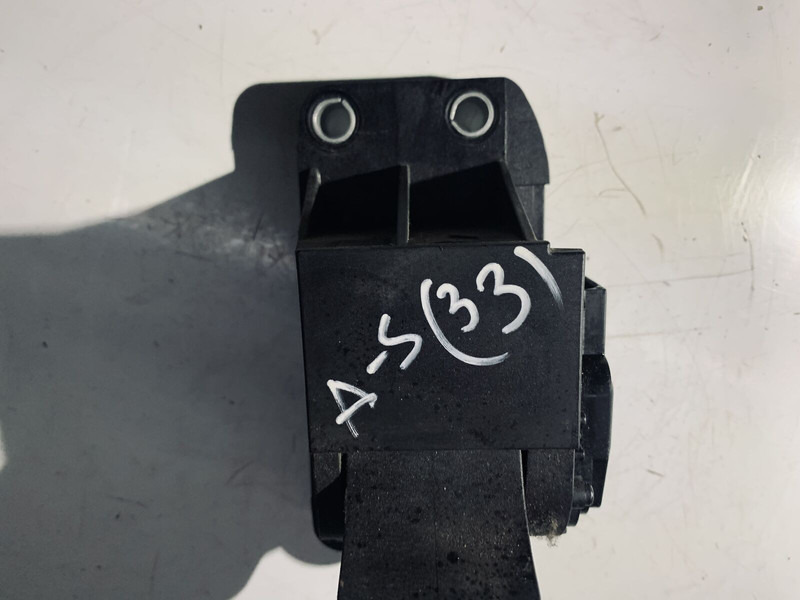 Mercedes-Benz ACTROS - דוושה: תמונה 2 Mercedes-Benz ACTROS - דוושה: תמונה 2