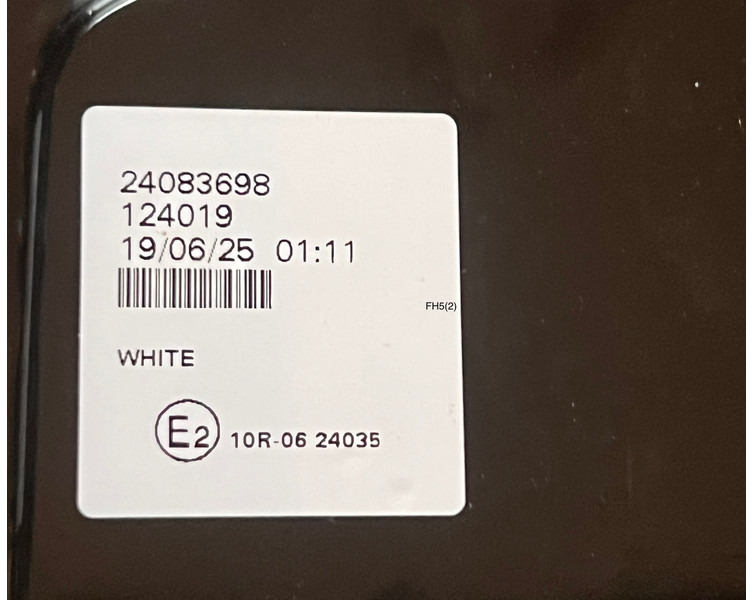 Volvo FH5/Aero - חלקי חילוף: תמונה 3 Volvo FH5/Aero - חלקי חילוף: תמונה 3