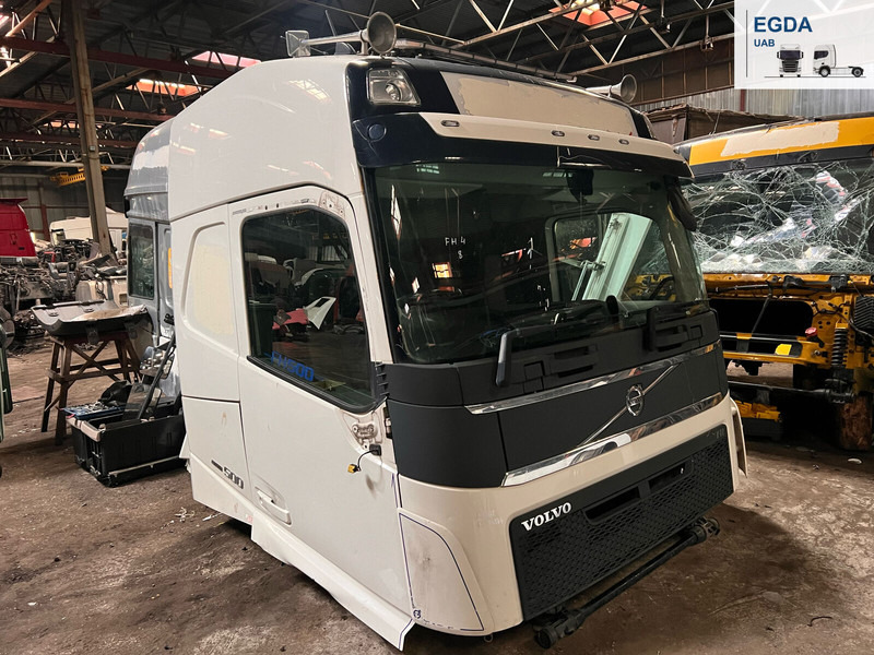 Volvo FH - תא ופנים הרכב: תמונה 2 Volvo FH - תא ופנים הרכב: תמונה 2