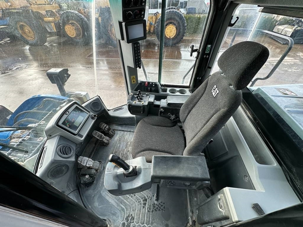 מעמיס גלגלים CAT 962 M / **NEW ENGINE**: תמונה 13