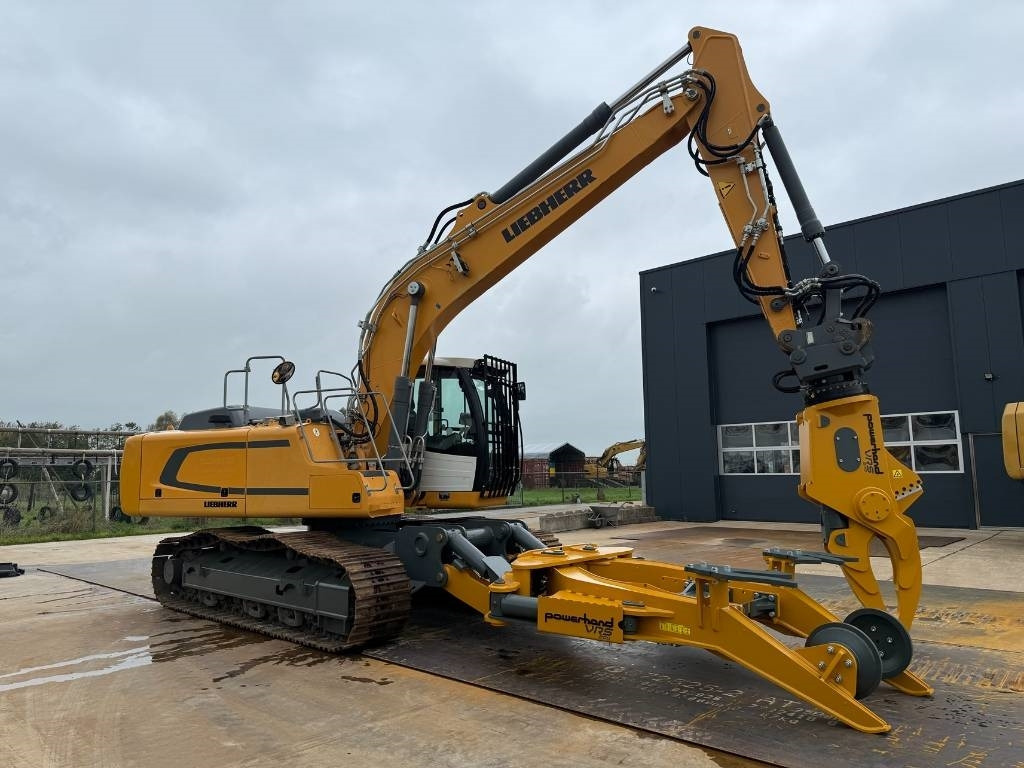 Liebherr R922 LC car dismantler - מחפר הריסה: תמונה 4 Liebherr R922 LC car dismantler - מחפר הריסה: תמונה 4