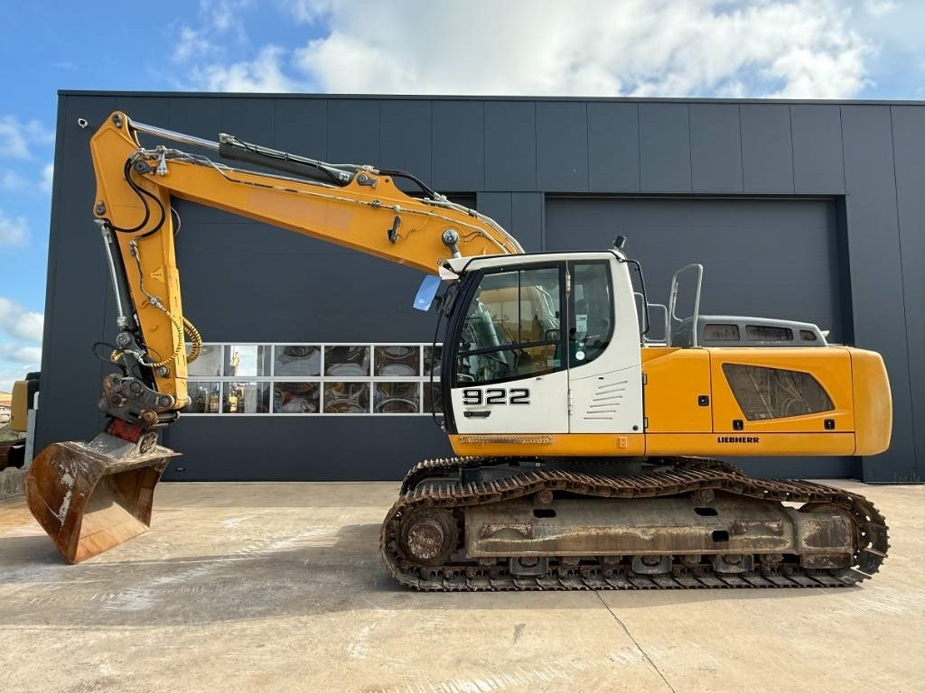 Liebherr R922 LC - מחפר סורק: תמונה 1 Liebherr R922 LC - מחפר סורק: תמונה 1