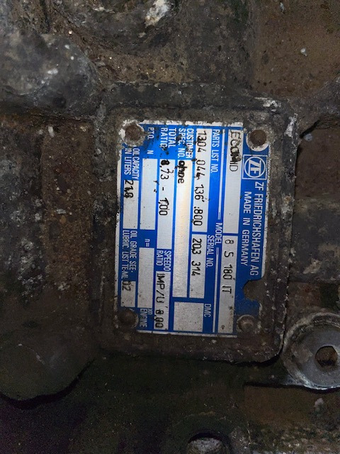 ZF 8 S 180 IT ex Neoplan 318 - תיבת הילוכים עבור אוטובוס: תמונה 1 ZF 8 S 180 IT ex Neoplan 318 - תיבת הילוכים עבור אוטובוס: תמונה 1