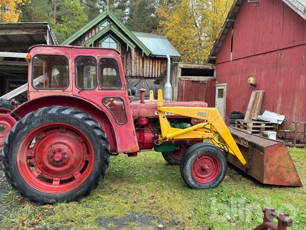 BM VOLVO T 600 - טרקטור חקלאי: תמונה 4 BM VOLVO T 600 - טרקטור חקלאי: תמונה 4