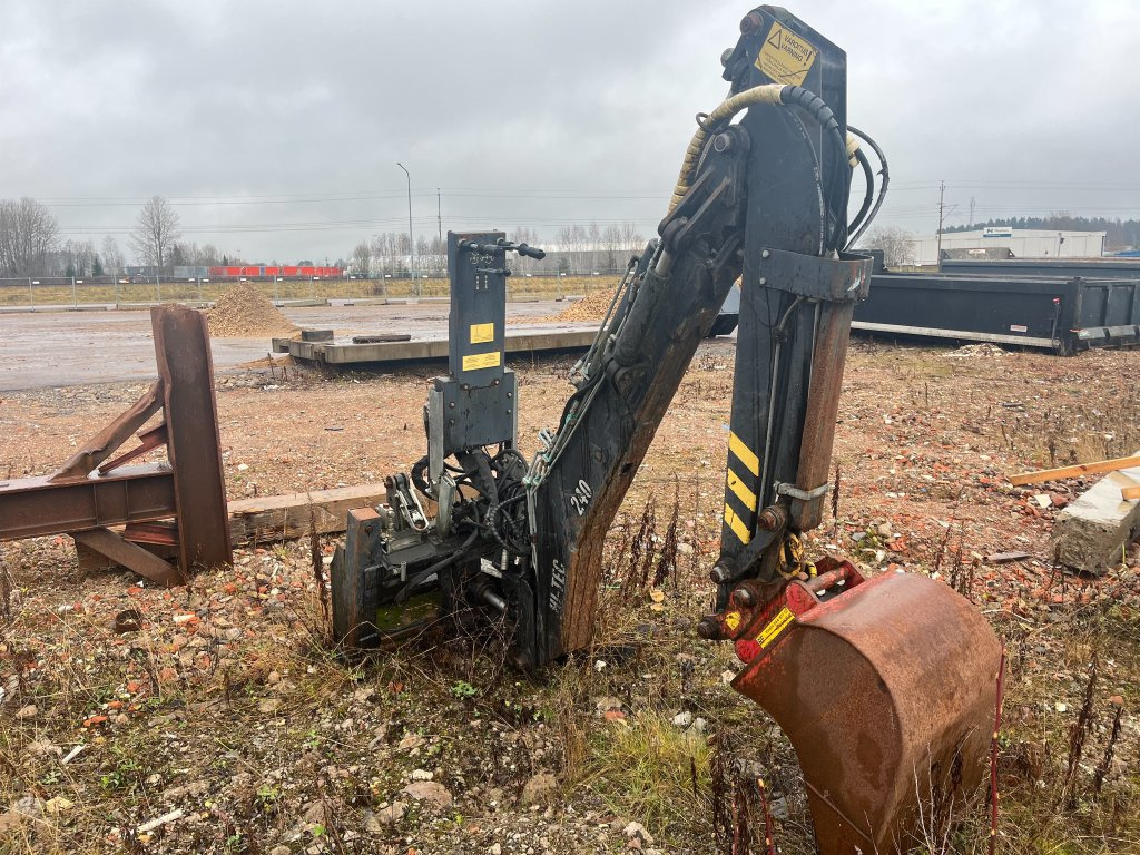 Bobcat H240 - מחפר: תמונה 1 Bobcat H240 - מחפר: תמונה 1