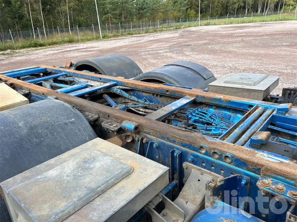 משאית עם שלדת תא DAF: תמונה 44 משאית עם שלדת תא DAF: תמונה 44