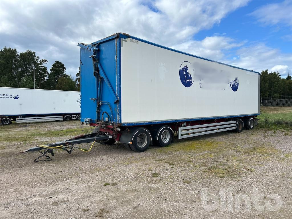 EKSJÖVAGNEN FS 18-20 - קרון נגרר עם מזהיר: תמונה 1 EKSJÖVAGNEN FS 18-20 - קרון נגרר עם מזהיר: תמונה 1