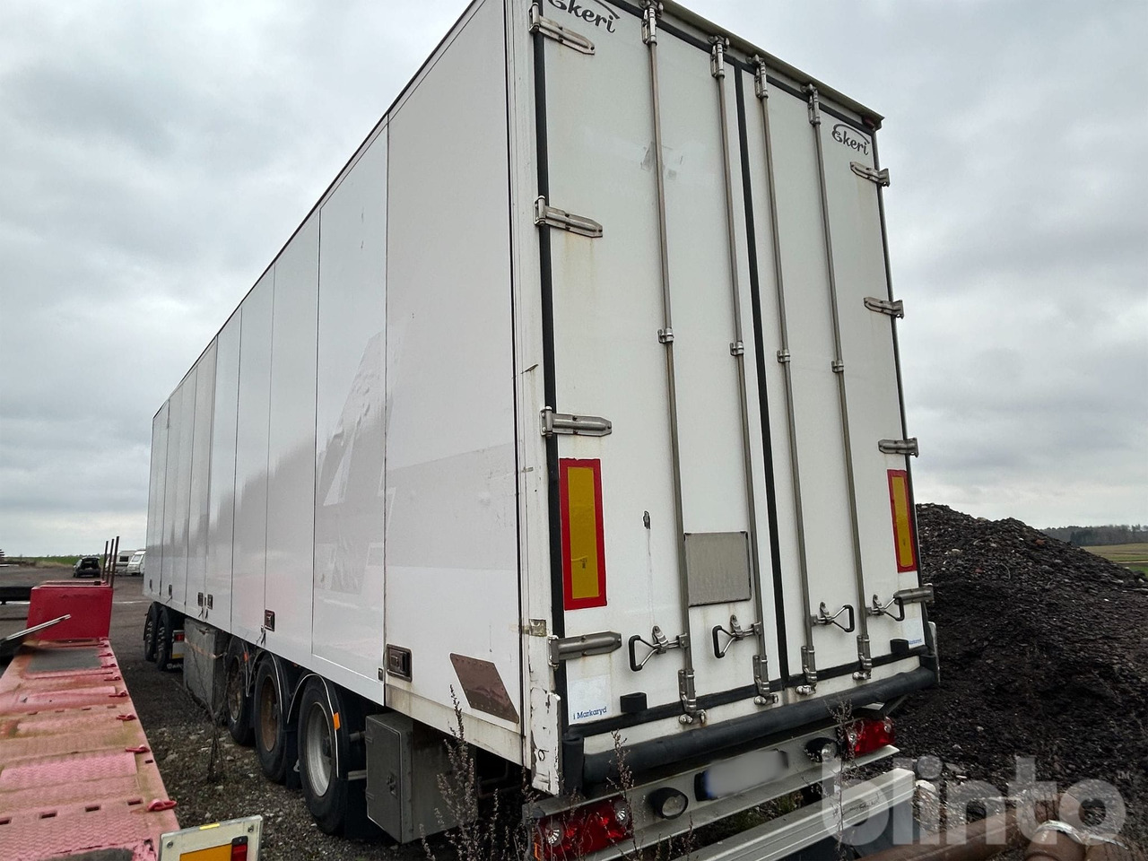 Ekeri/Krone - סמיטריילר בתיבה סגורה, נגרר דולי: תמונה 3 Ekeri/Krone - סמיטריילר בתיבה סגורה, נגרר דולי: תמונה 3