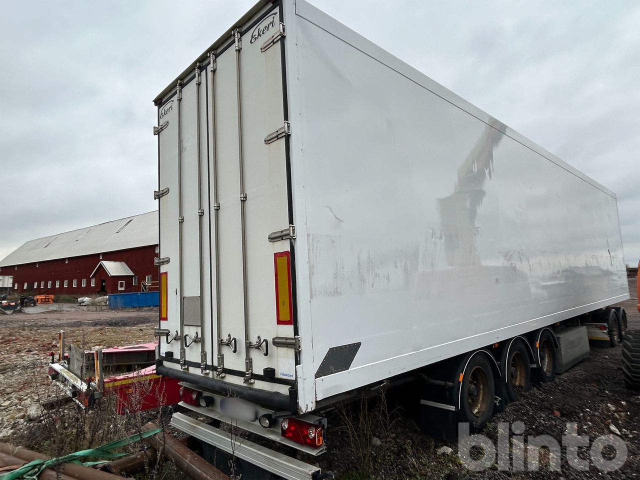 Ekeri/Krone - סמיטריילר בתיבה סגורה, נגרר דולי: תמונה 2 Ekeri/Krone - סמיטריילר בתיבה סגורה, נגרר דולי: תמונה 2