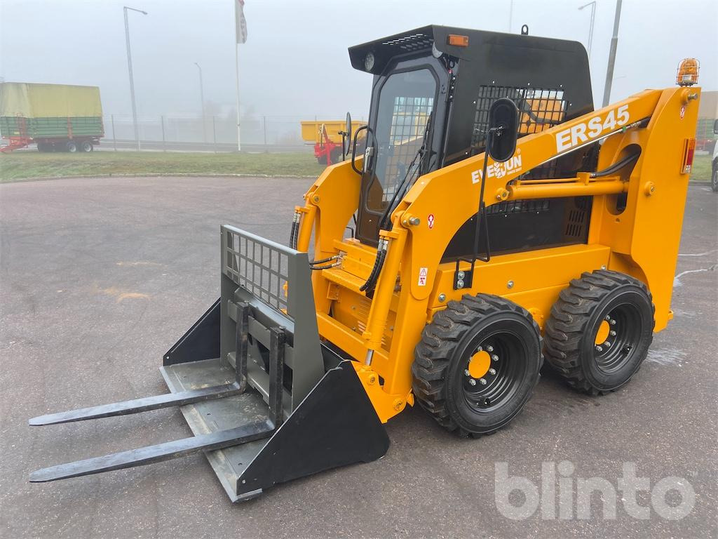 Everun ERS 45 - מעמיס היגוי החלקה: תמונה 1 Everun ERS 45 - מעמיס היגוי החלקה: תמונה 1