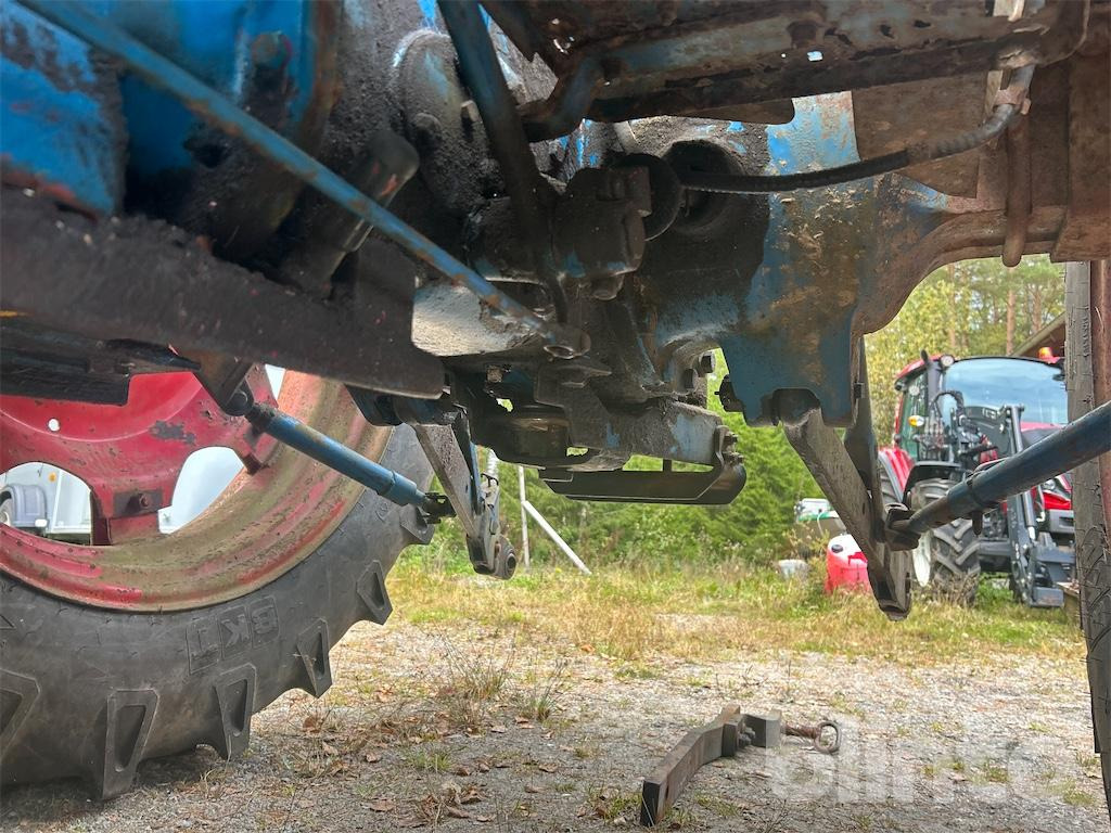 טרקטור חקלאי FORD 4000: תמונה 11