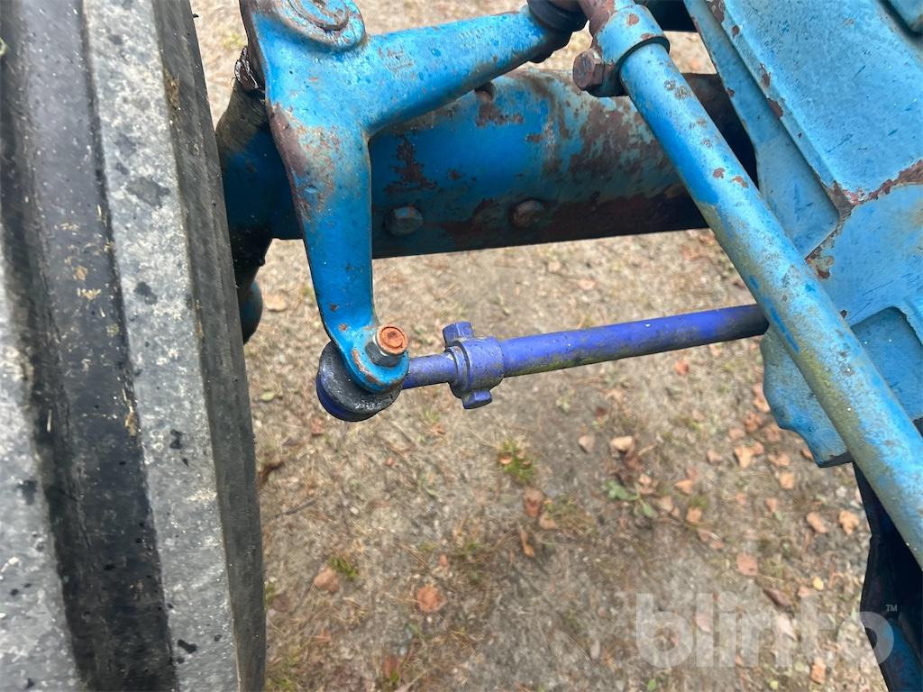 טרקטור חקלאי FORD 4000: תמונה 21