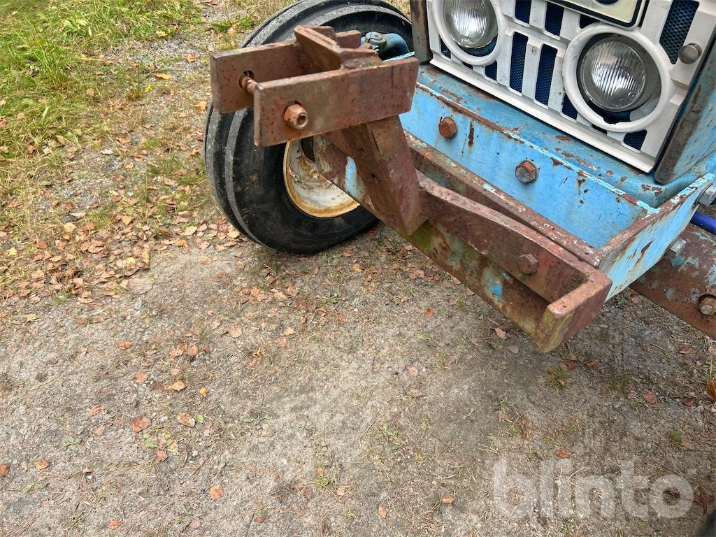 טרקטור חקלאי FORD 4000: תמונה 26