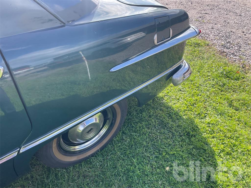 מכונית FORD V-8 CUSTOM DE LUXE: תמונה 18