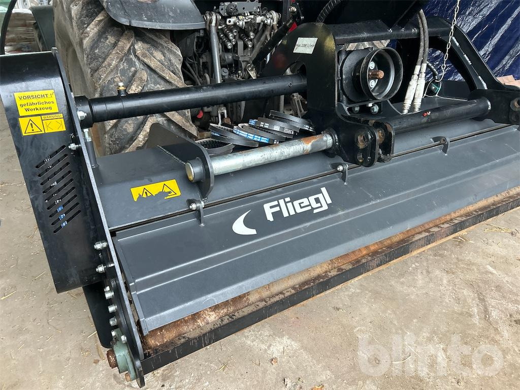 Fliegl SM Tornado 2750 (2023) - מכסחת תבואה: תמונה 3 Fliegl SM Tornado 2750 (2023) - מכסחת תבואה: תמונה 3