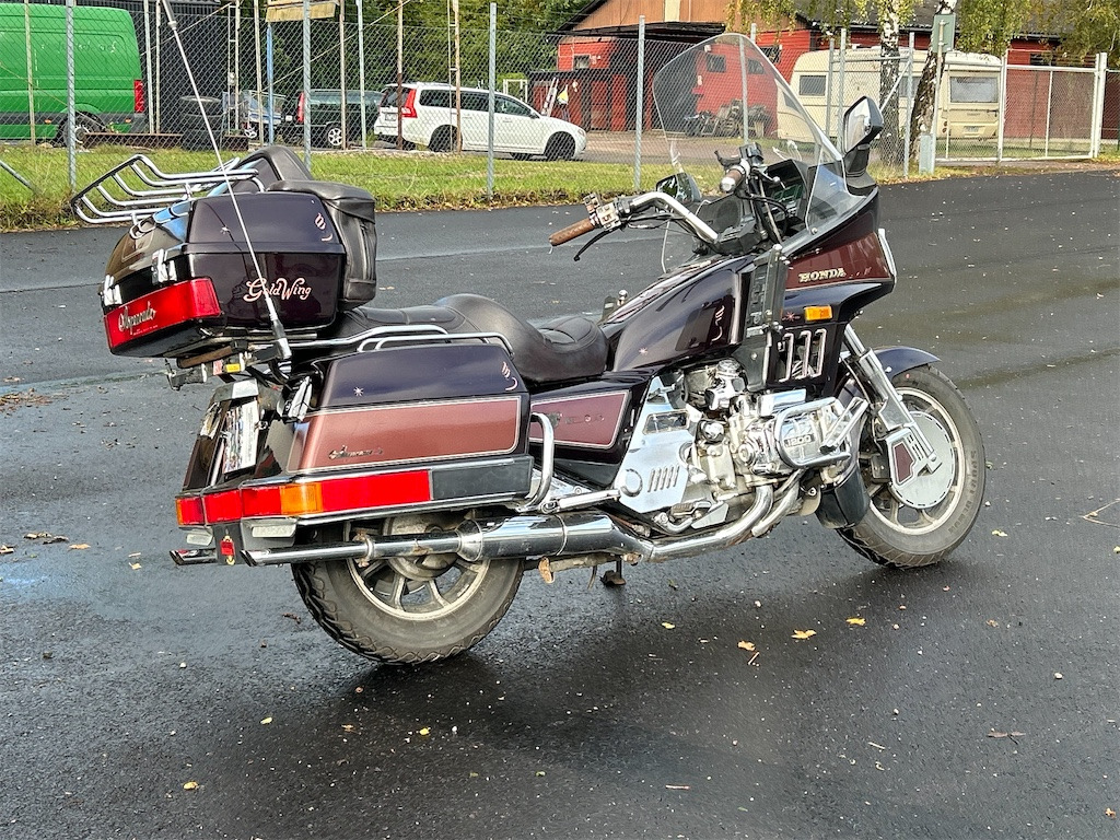 HONDA Goldwing Aspencade 1200cc - אופנוע: תמונה 3 HONDA Goldwing Aspencade 1200cc - אופנוע: תמונה 3