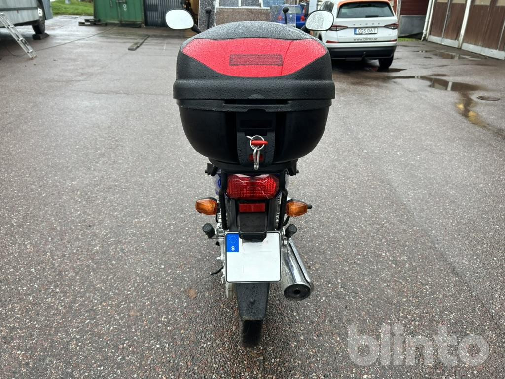 HONDA INNOVA 125 - אופנוע: תמונה 4 HONDA INNOVA 125 - אופנוע: תמונה 4