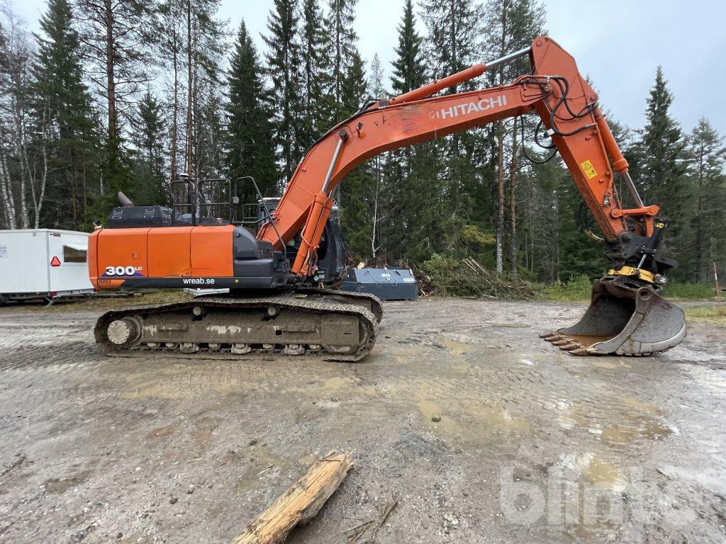 Hitachi 300LC - מחפר סורק: תמונה 2 Hitachi 300LC - מחפר סורק: תמונה 2