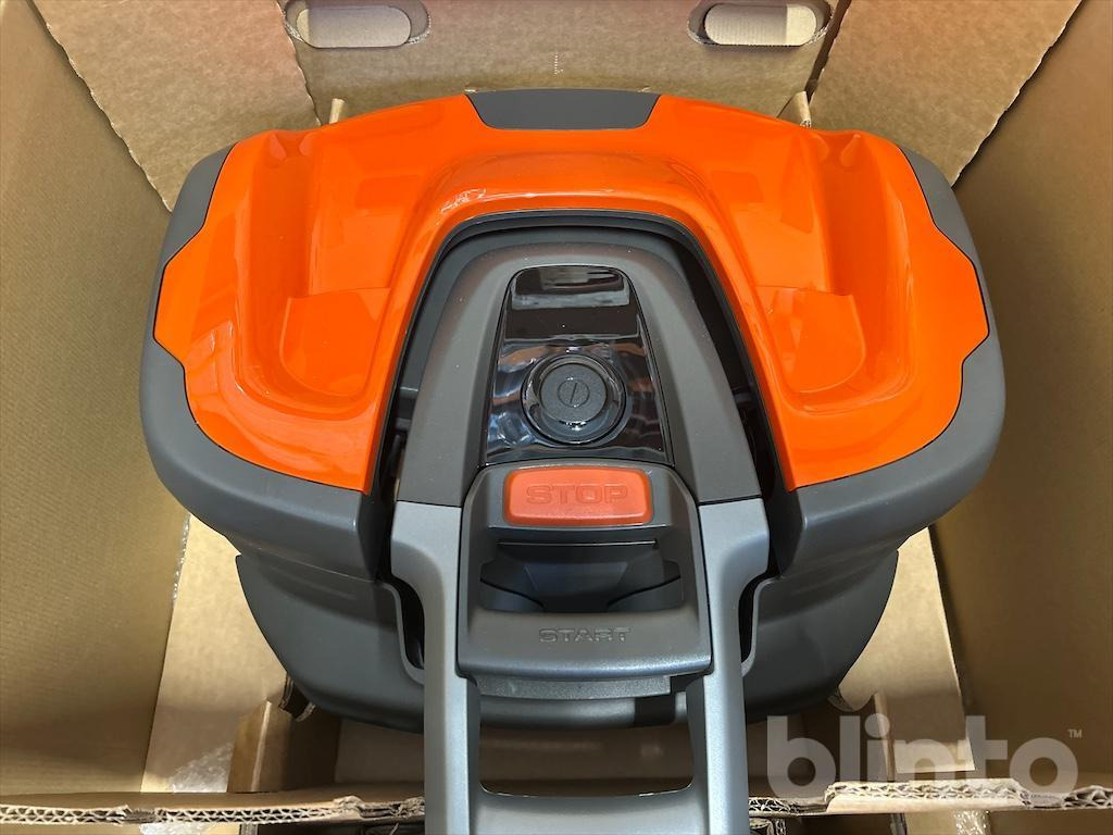 Husqvarna Automower - מכסחת גינה: תמונה 3 Husqvarna Automower - מכסחת גינה: תמונה 3