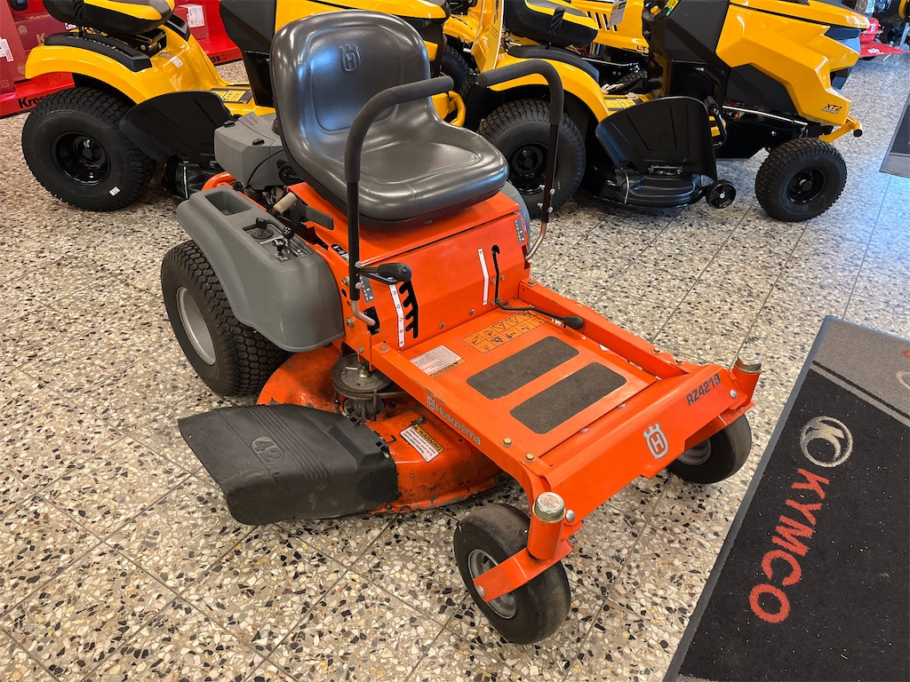 Husqvarna RZ4219 - מכסחת גינה: תמונה 3 Husqvarna RZ4219 - מכסחת גינה: תמונה 3