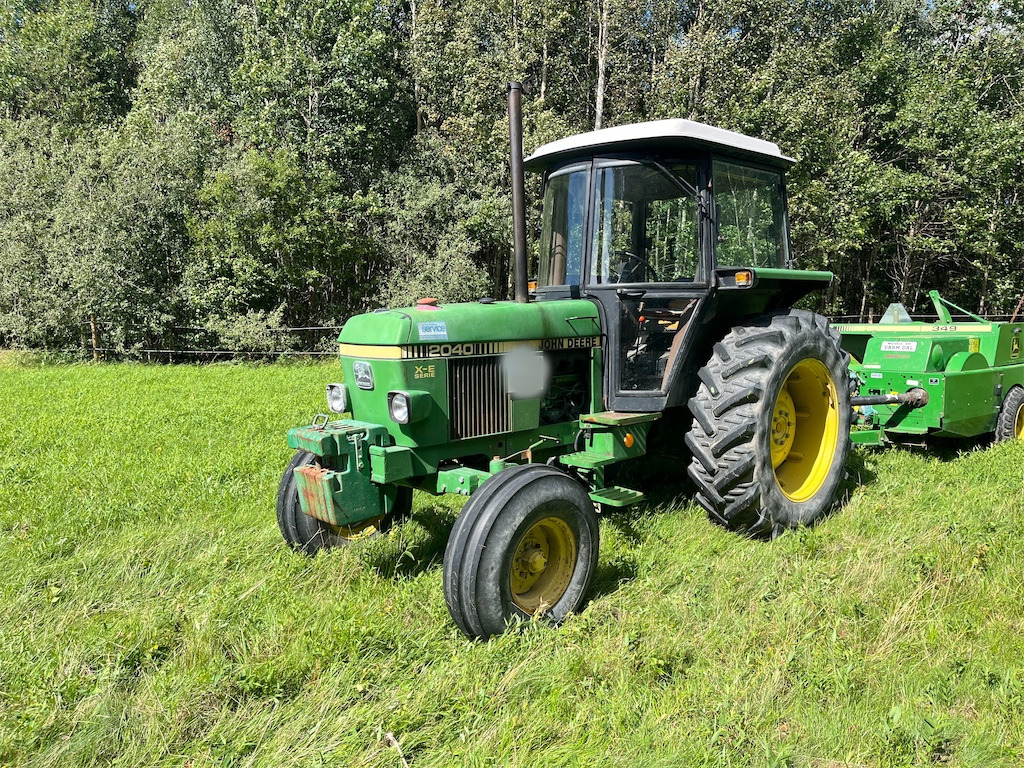 JOHN DEERE 2040 S TSS - טרקטור חקלאי: תמונה 2 JOHN DEERE 2040 S TSS - טרקטור חקלאי: תמונה 2