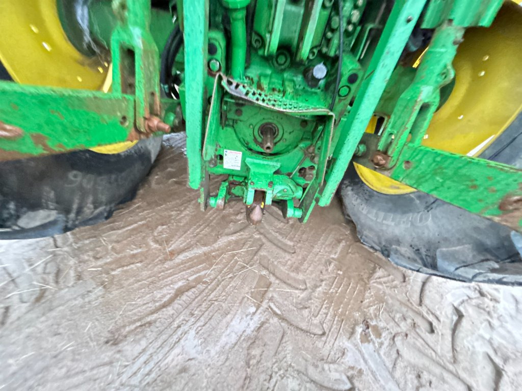 טרקטור חקלאי JOHN DEERE 6320E: תמונה 21 טרקטור חקלאי JOHN DEERE 6320E: תמונה 21