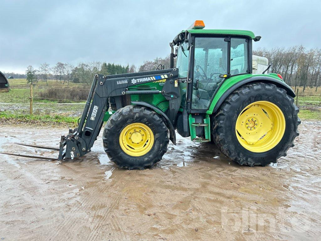טרקטור חקלאי JOHN DEERE 6320E: תמונה 8 טרקטור חקלאי JOHN DEERE 6320E: תמונה 8