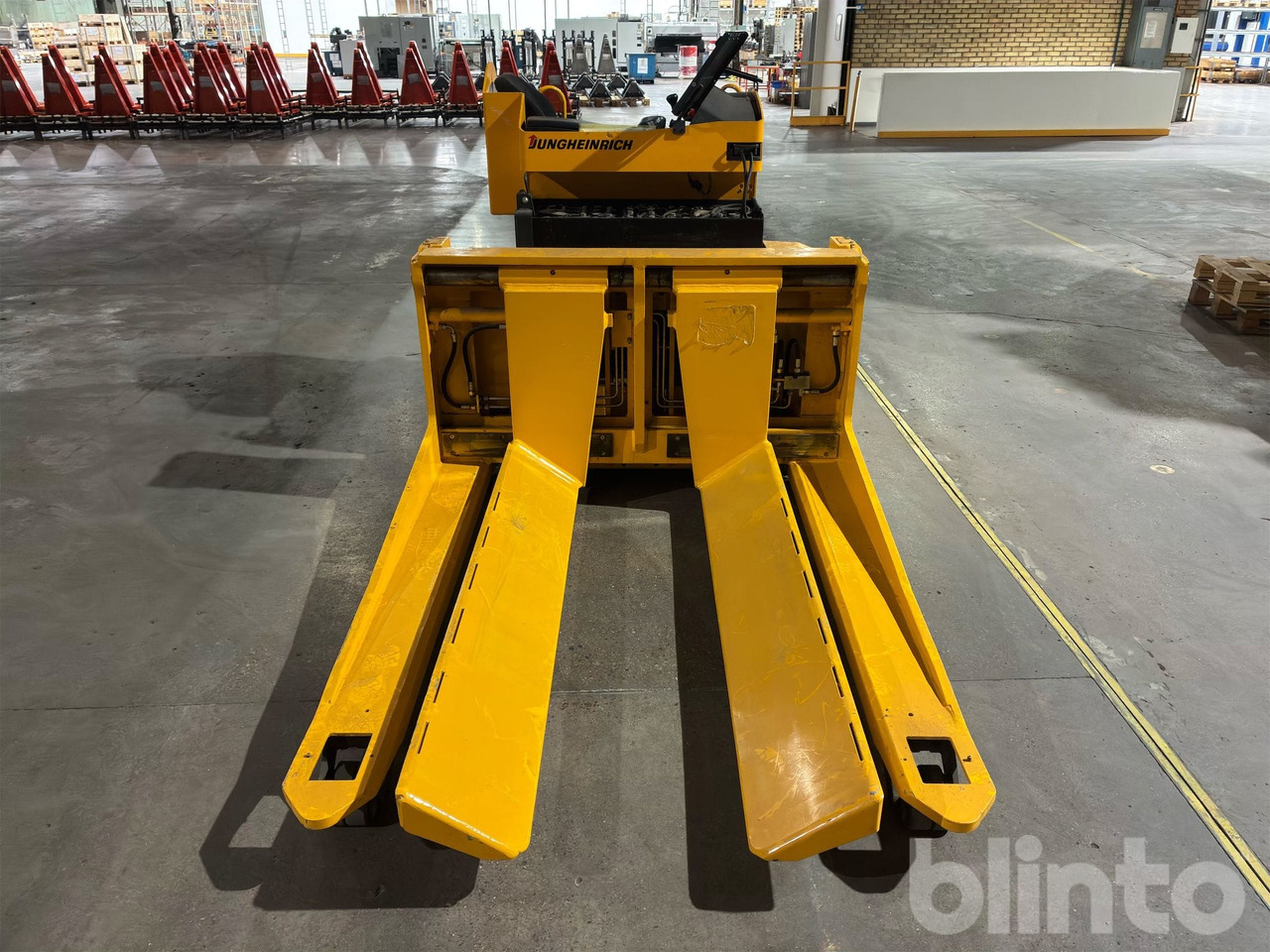 Jungheinrich - ציוד מחסן: תמונה 2 Jungheinrich - ציוד מחסן: תמונה 2