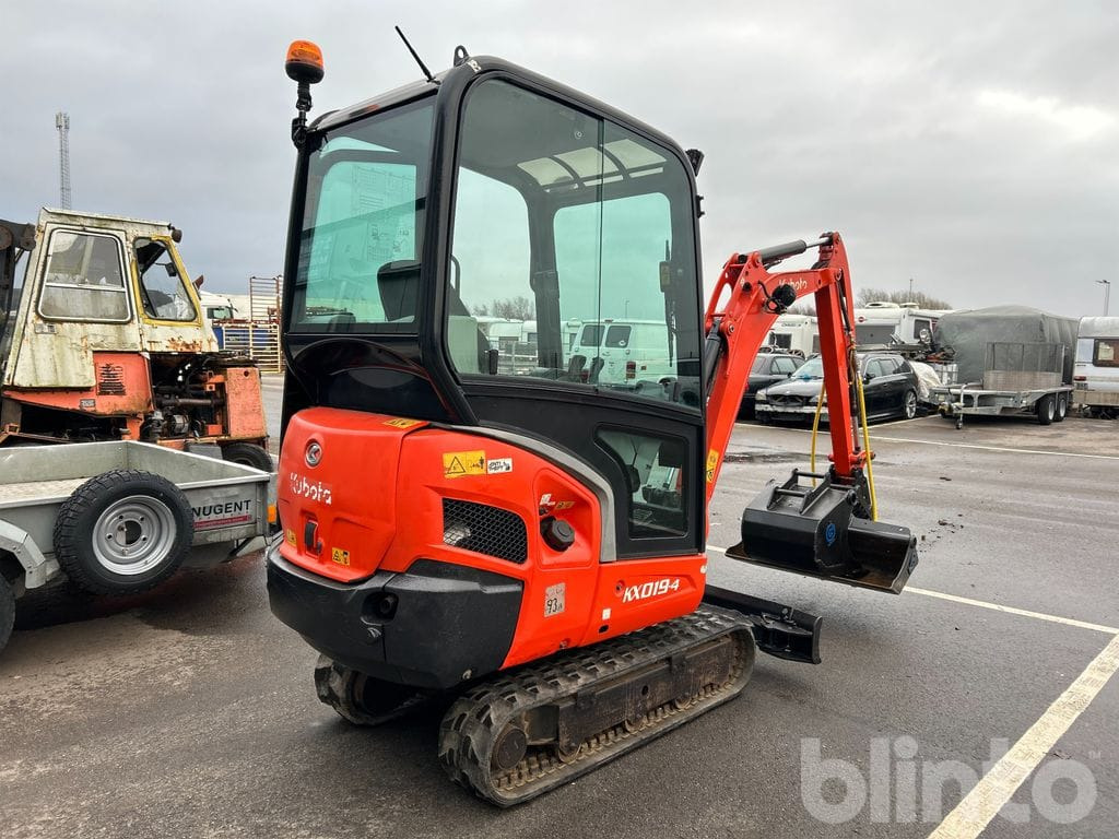 Kubota KX019-4 - 2 redskap - מיני מחפר: תמונה 5 Kubota KX019-4 - 2 redskap - מיני מחפר: תמונה 5