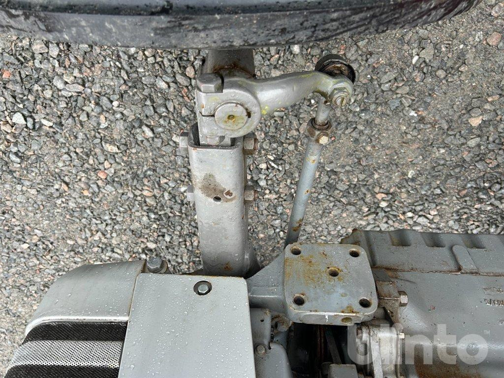 טרקטור חקלאי MASSEY FERGUSON 165: תמונה 33