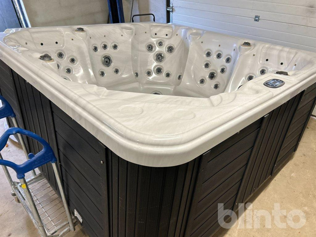 Massage Bathtubs - כלי/ ציוד: תמונה 2 Massage Bathtubs - כלי/ ציוד: תמונה 2